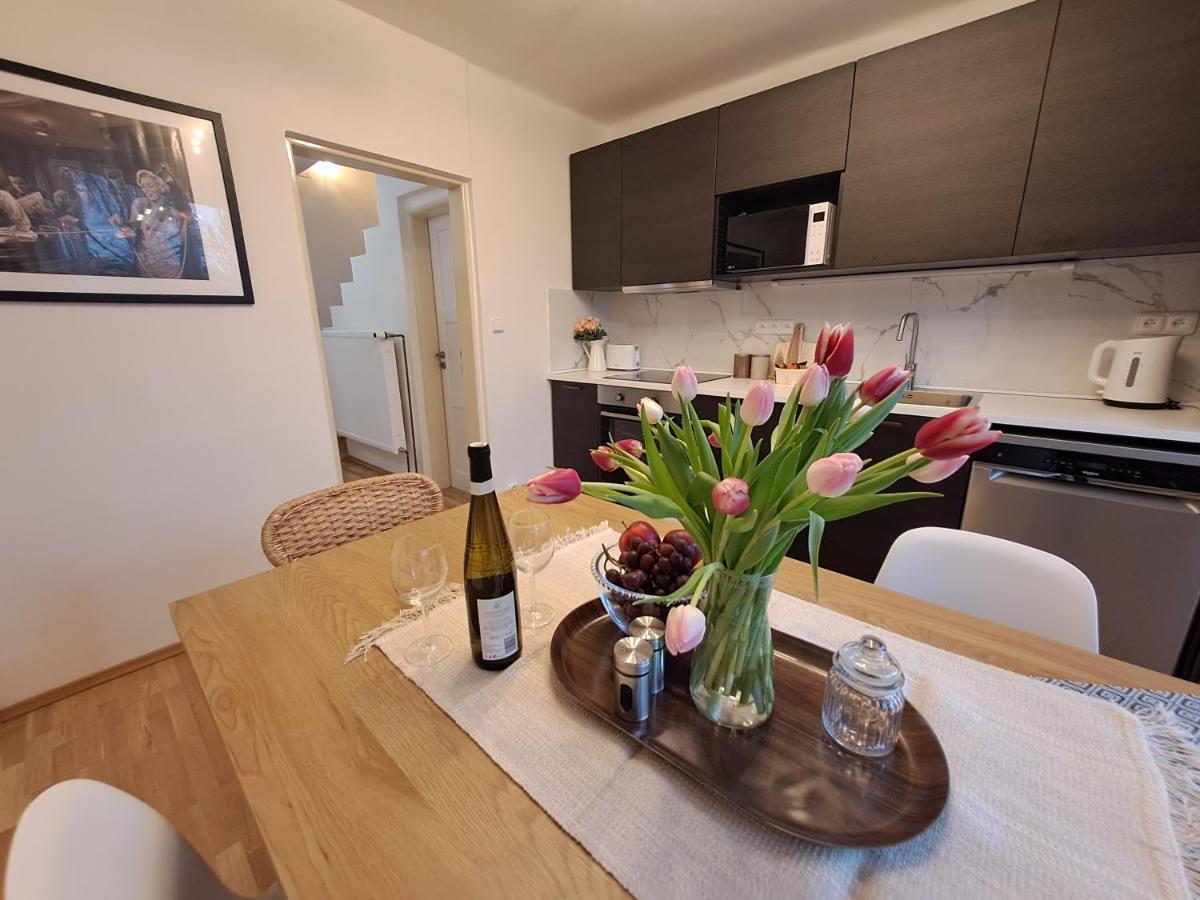 Apartmanovy Dum Se Zahradou V Klidne Casti Prahy Prag Exterior foto