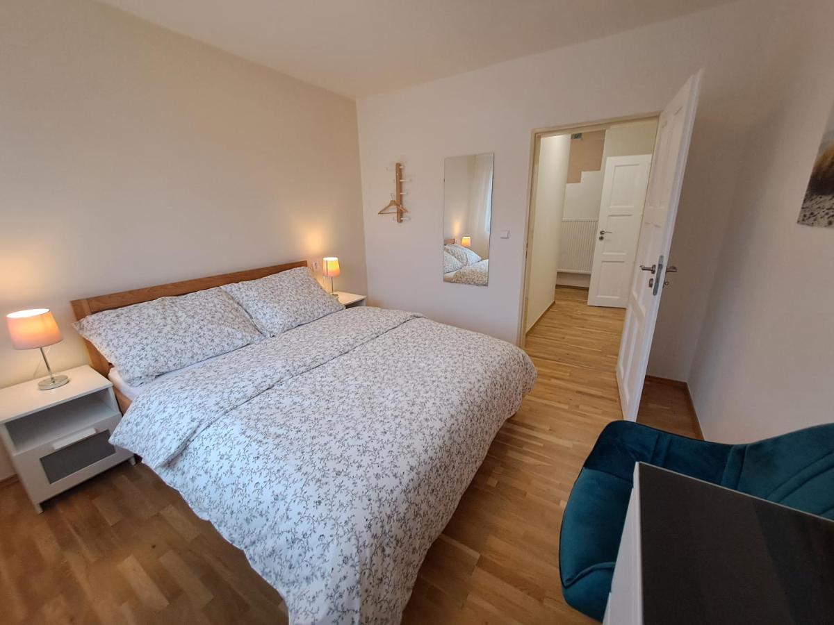 Apartmanovy Dum Se Zahradou V Klidne Casti Prahy Prag Exterior foto