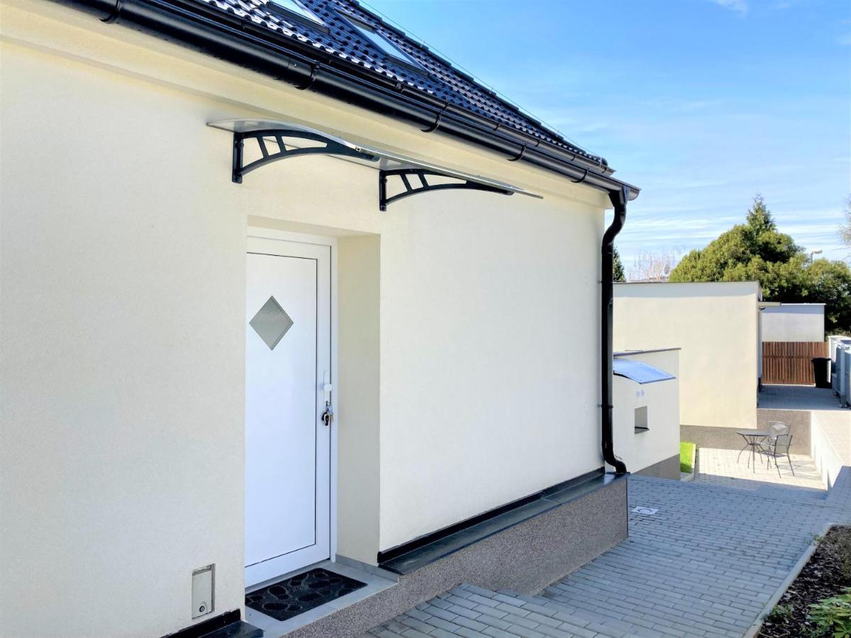 Apartmanovy Dum Se Zahradou V Klidne Casti Prahy Prag Exterior foto