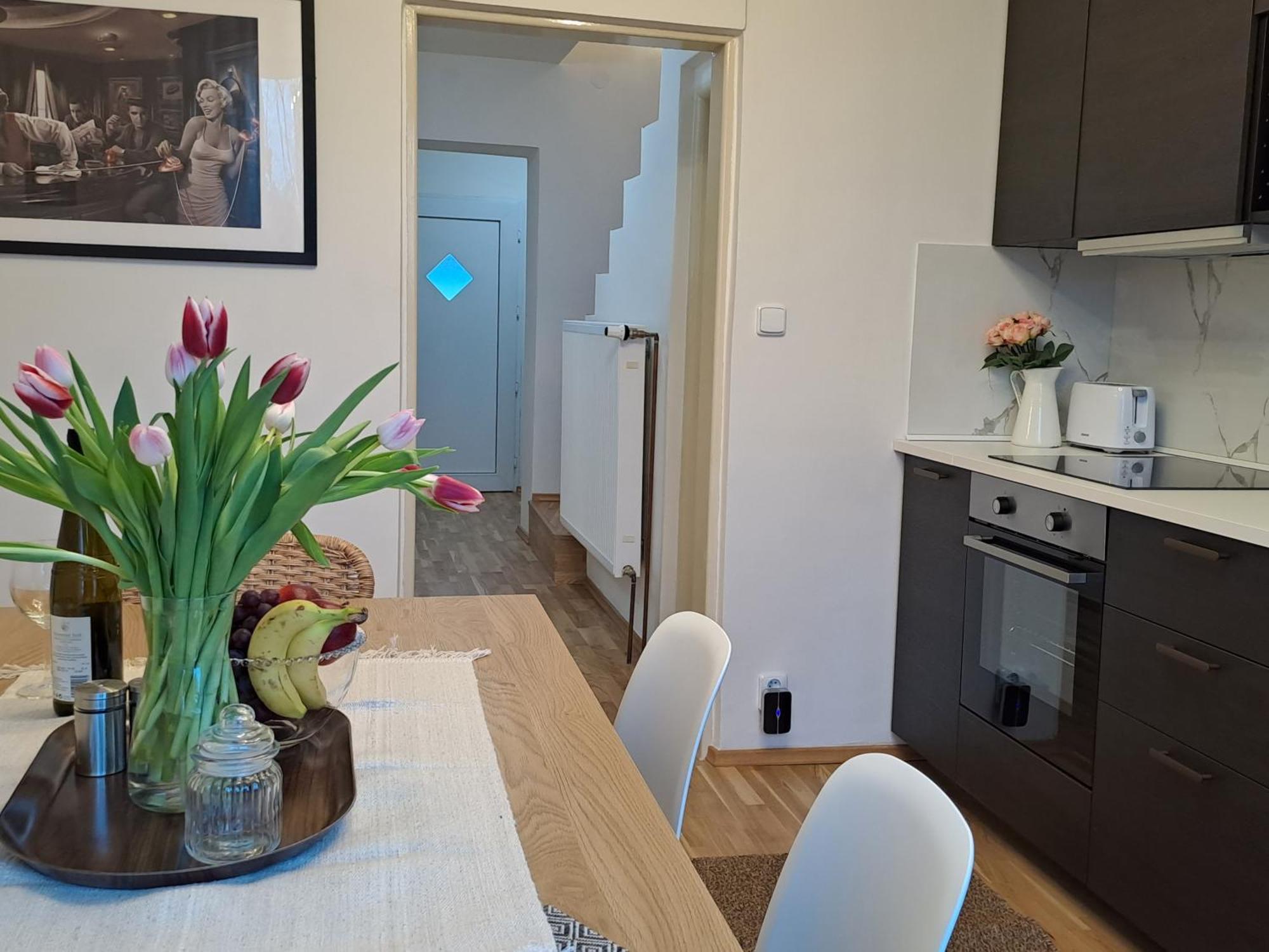 Apartmanovy Dum Se Zahradou V Klidne Casti Prahy Prag Zimmer foto