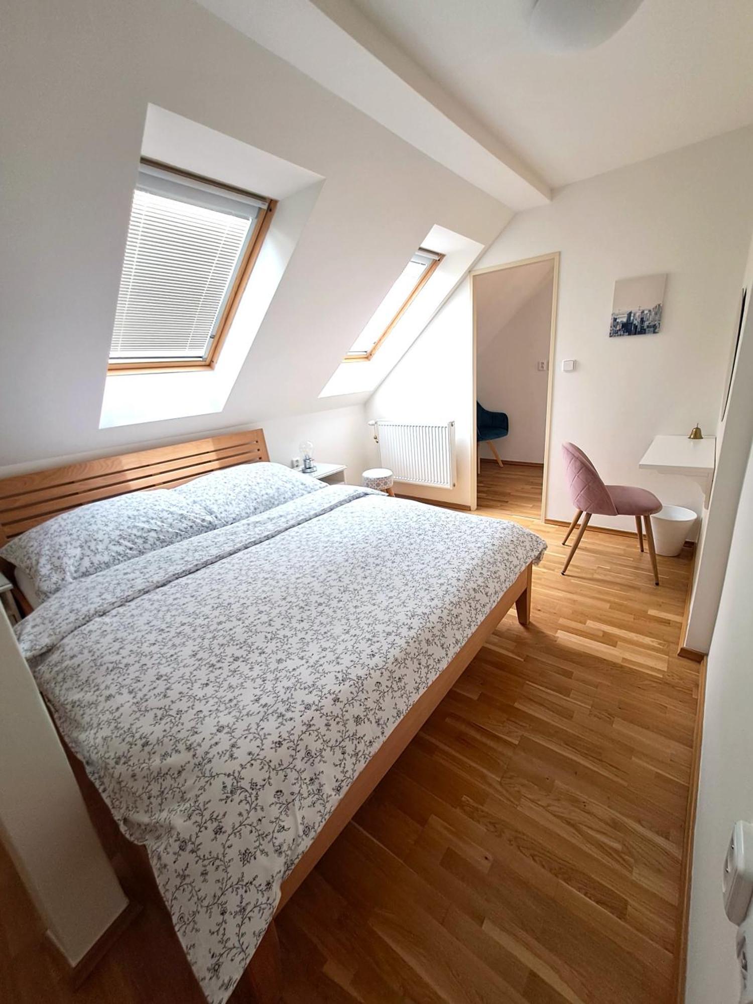 Apartmanovy Dum Se Zahradou V Klidne Casti Prahy Prag Exterior foto
